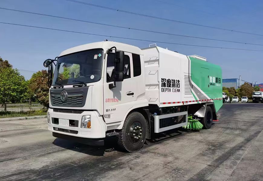 东风 4X2 扫地车