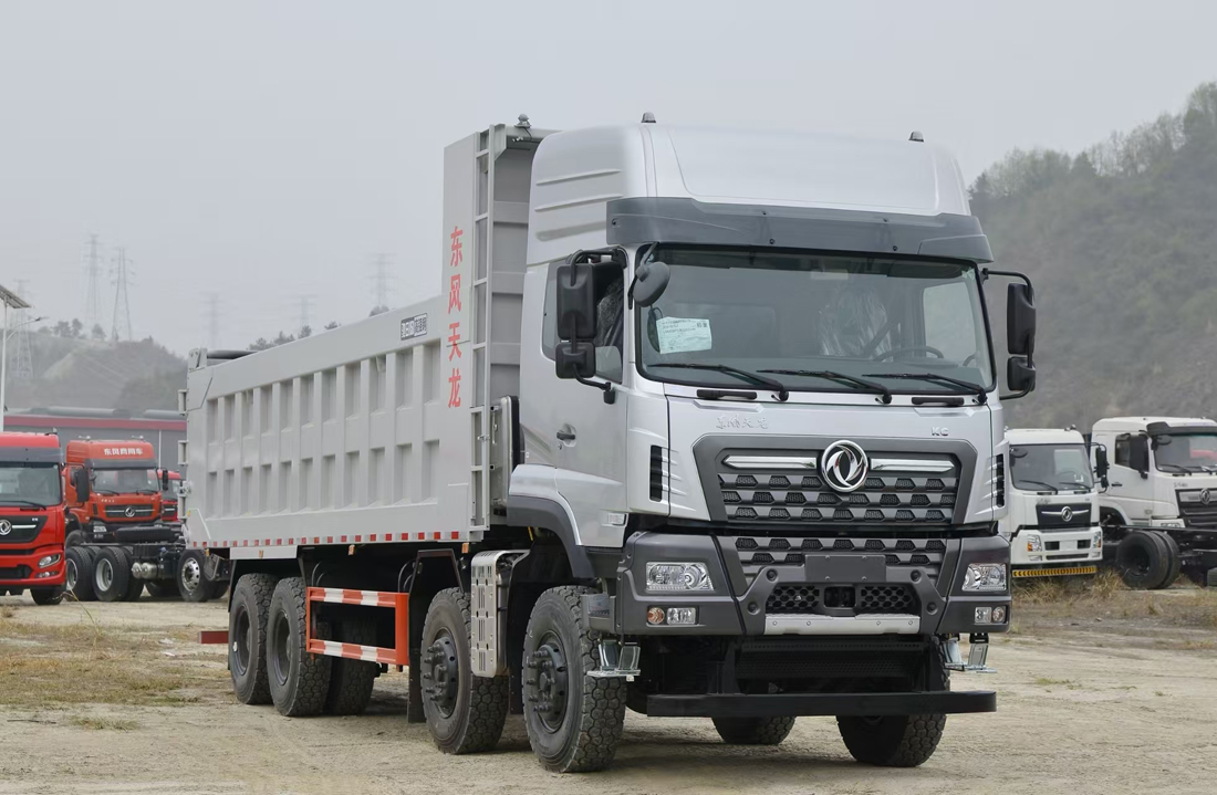 Dongfeng Tianlong KC Qingtian Edition 8X4 465 HP Dump Truck